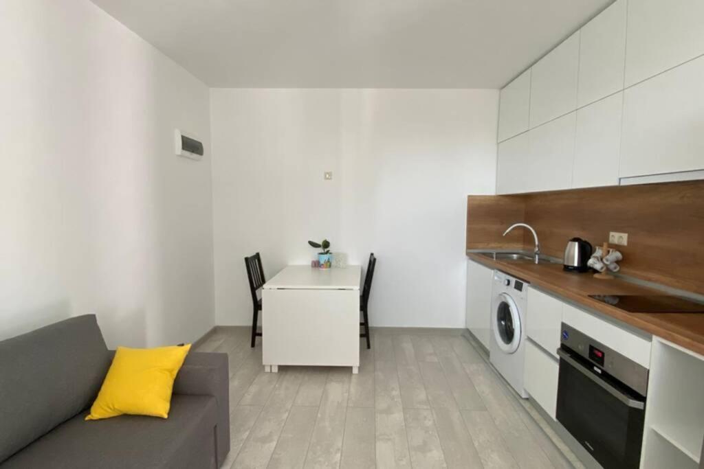 Lola Seaview Guest House. Уютный Домик В Варне Varna ภายนอก รูปภาพ