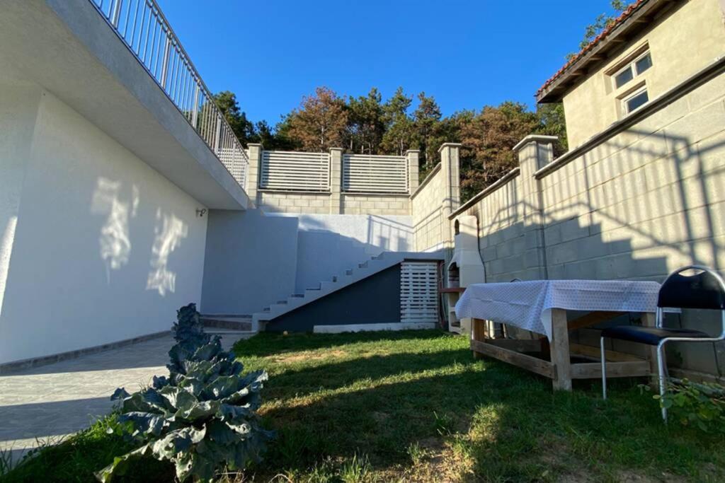 Lola Seaview Guest House. Уютный Домик В Варне Varna ภายนอก รูปภาพ